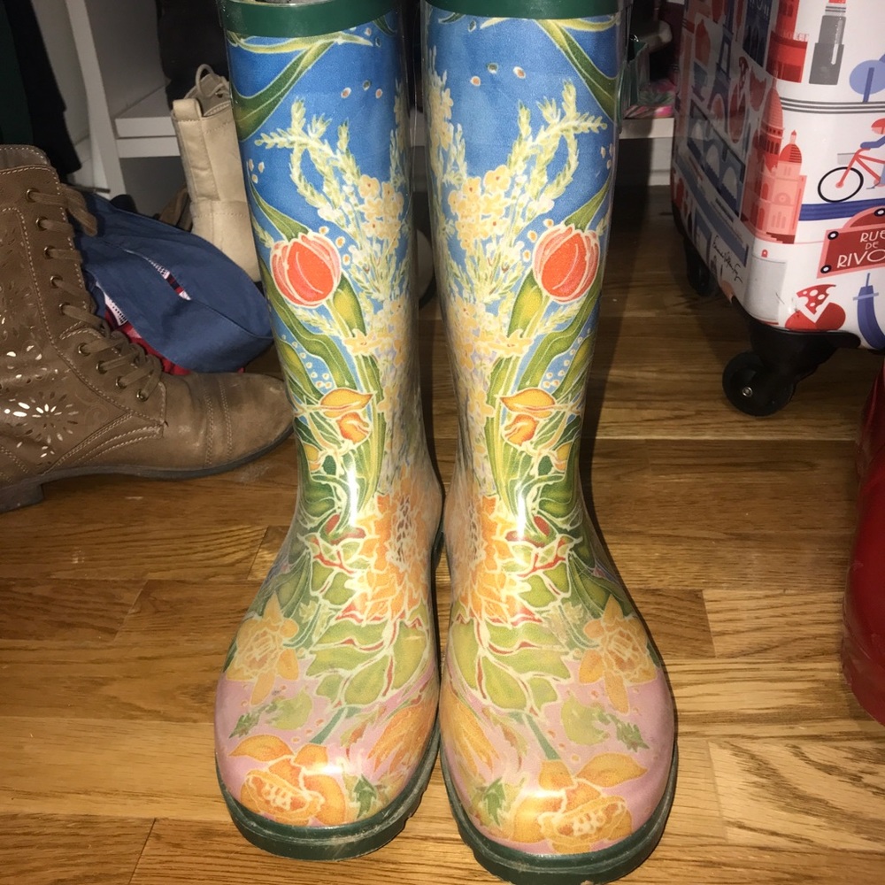Artist rain boots